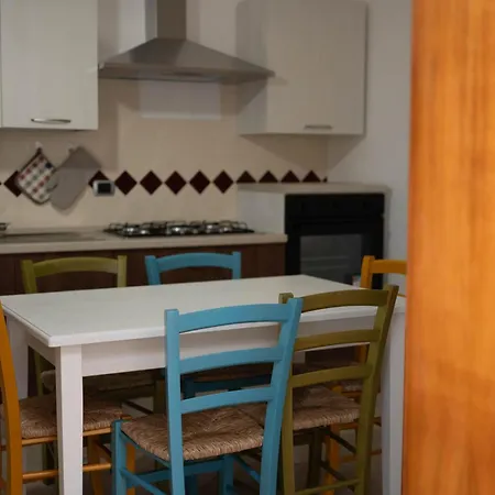 Semesterbostad Ricriu, Nel Cuore Del Borgo